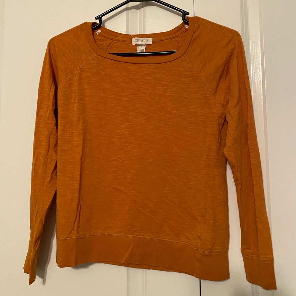 Long sleeve tee